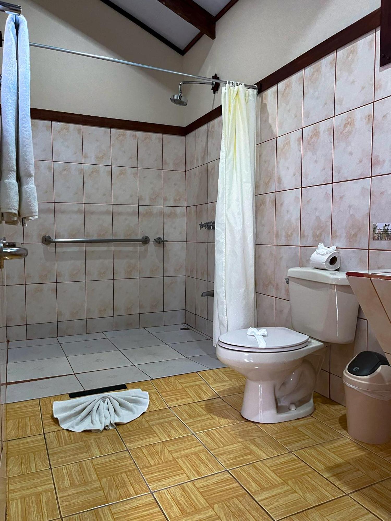 Arenal Roca Lodge & Bungalows La Fortuna Phòng bức ảnh