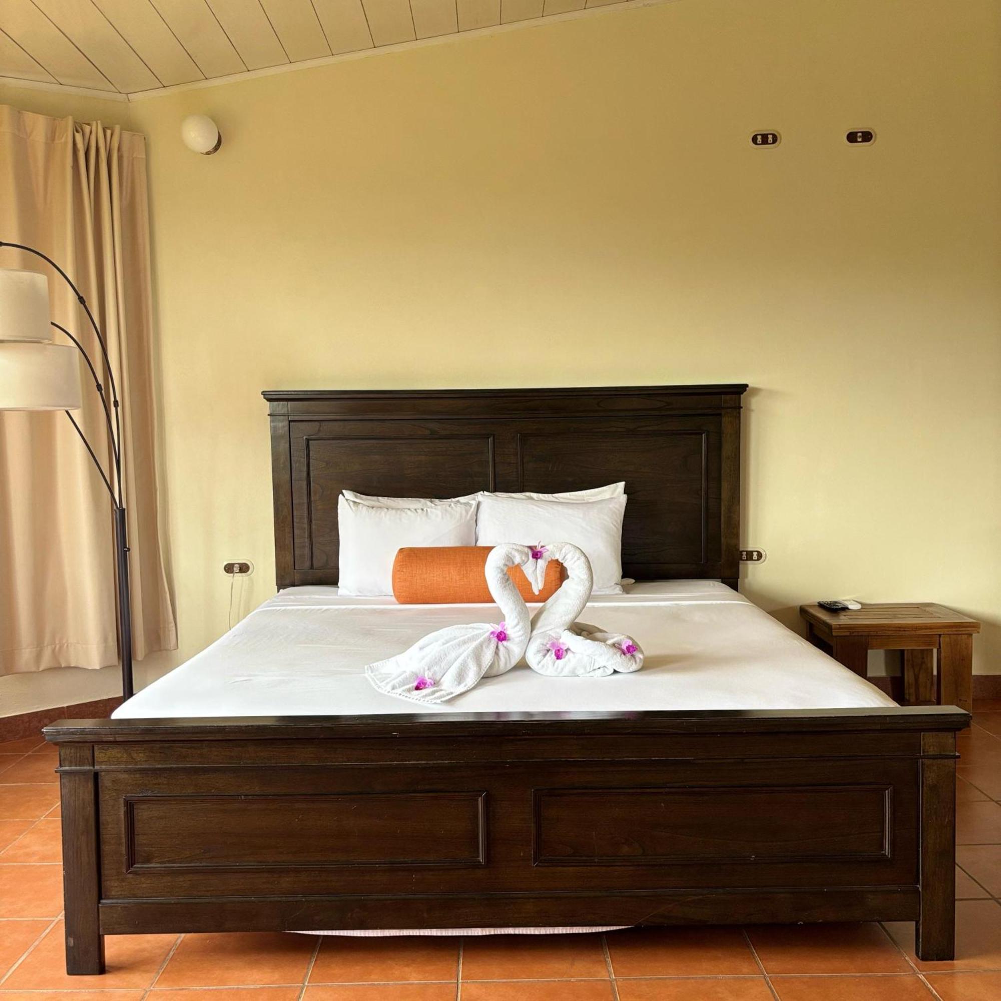 Arenal Roca Lodge & Bungalows La Fortuna Ngoại thất bức ảnh